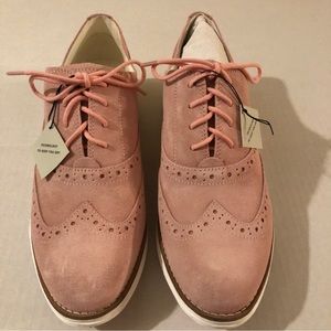Cole Haan Grand OS wingtip Oxford size 8B. Rose suede. New never worn